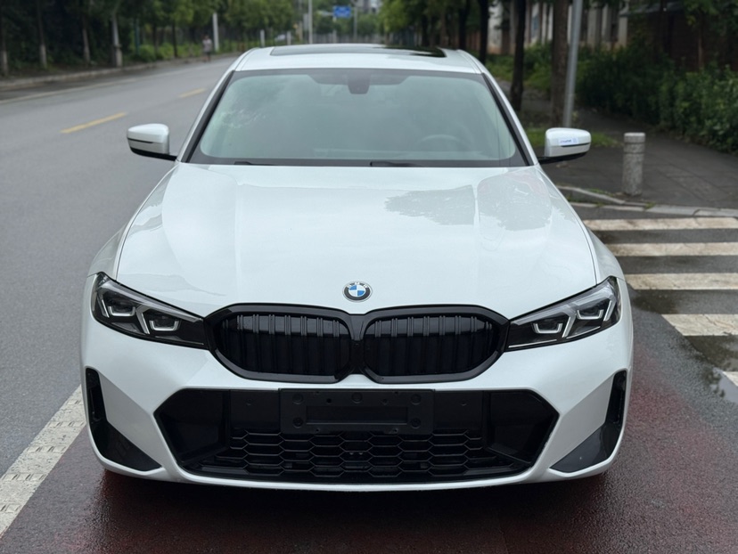 BMW 3 Series 2023 #2 BMW 3 Series 2023 car image #2