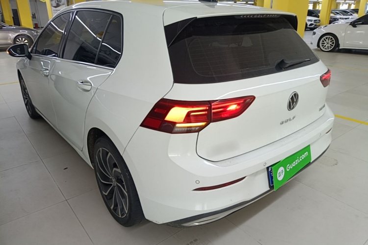 Volkswagen Golf 2021 car image #5