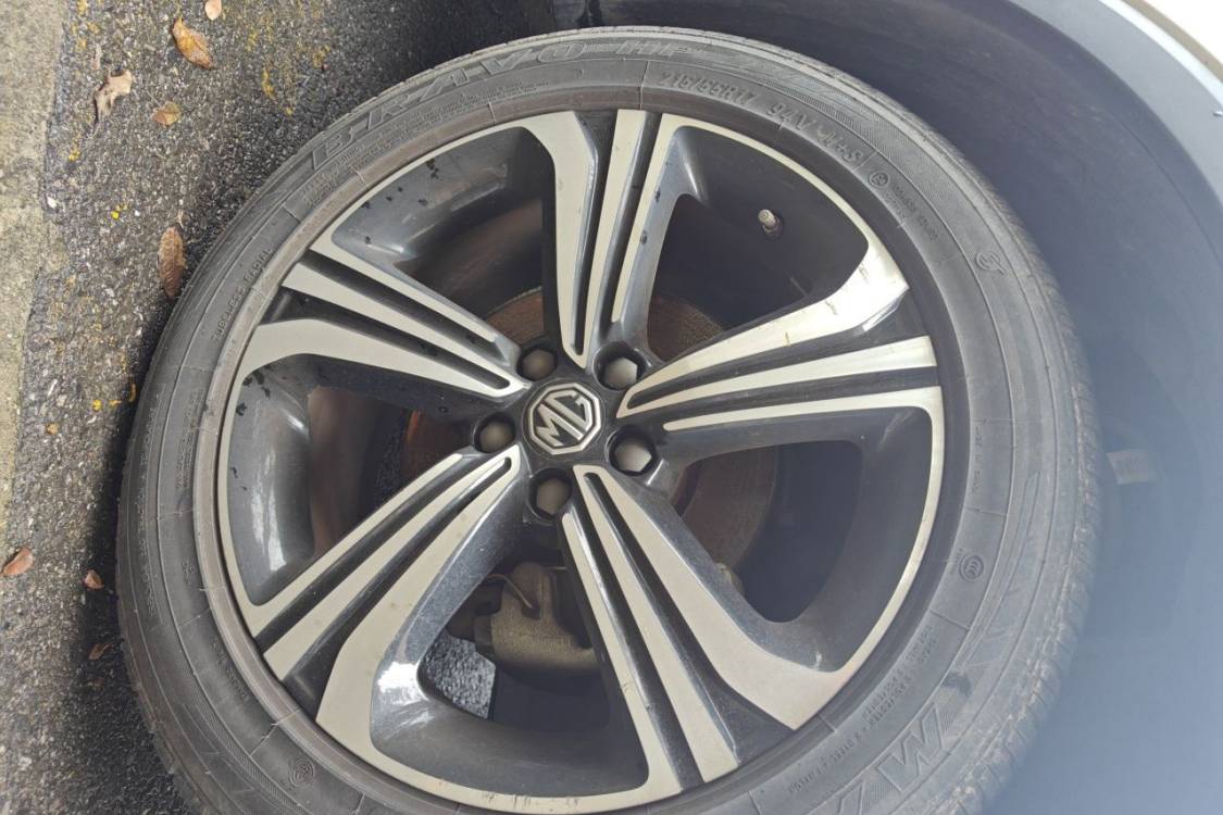 MG ZS 2020 car image #9