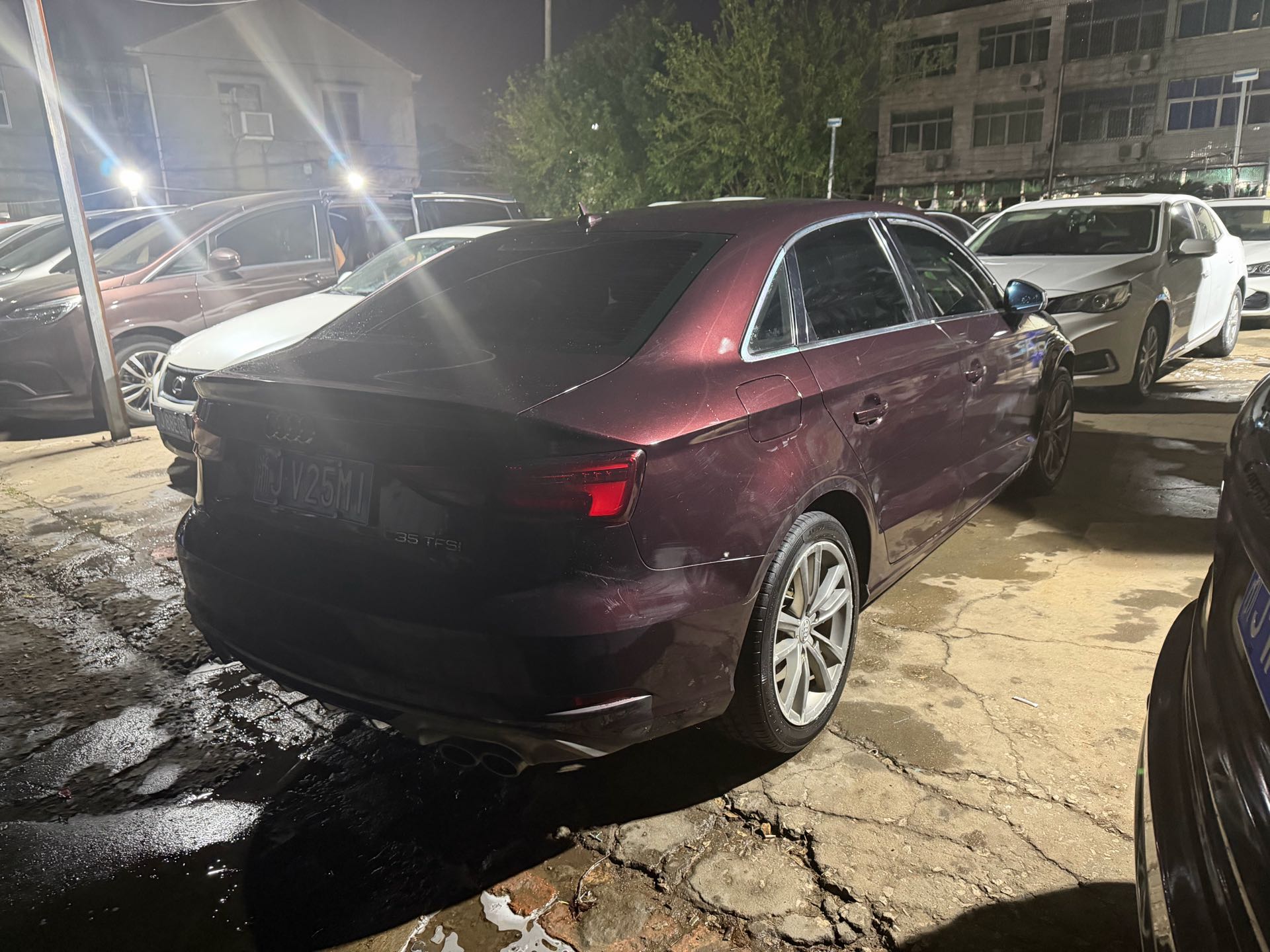 2018 car image #4