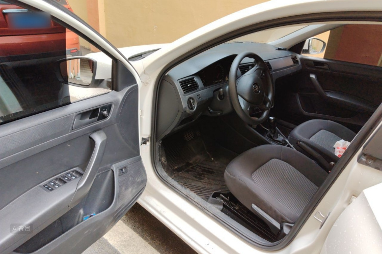 Volkswagen Santana 2022 car image #18