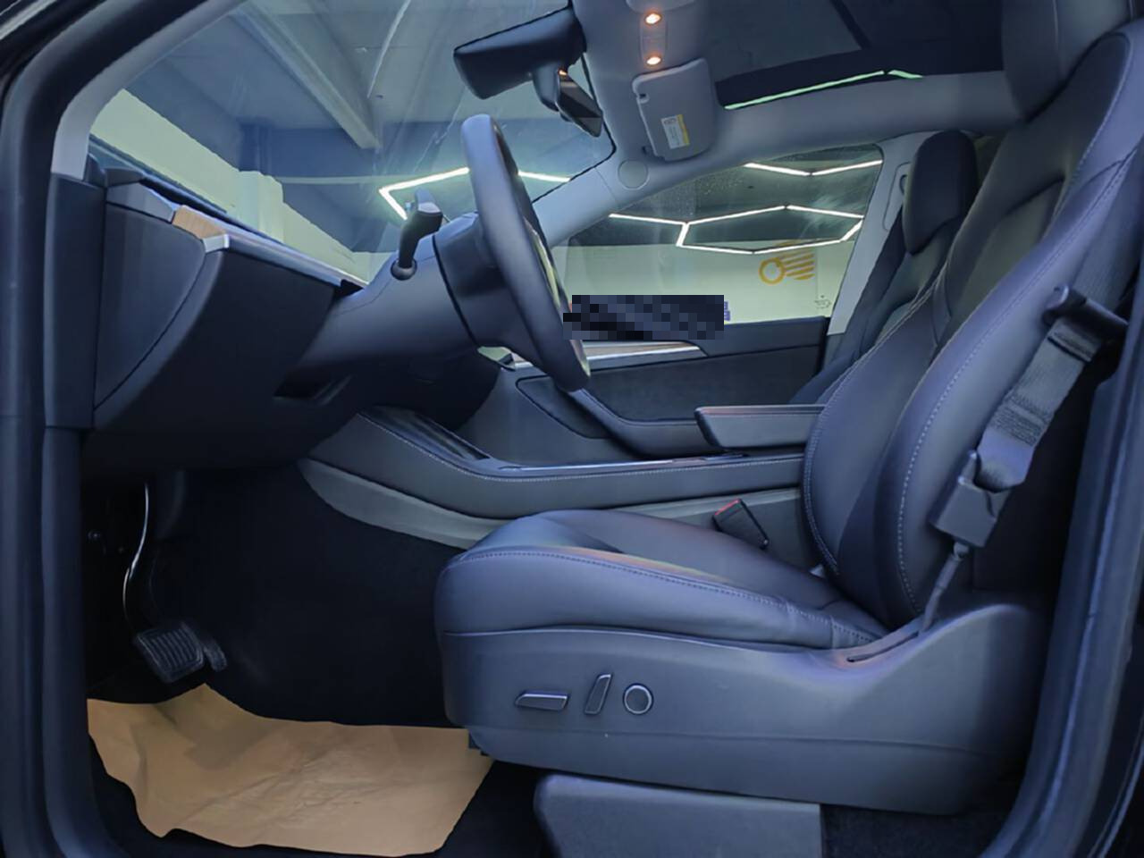 Tesla Model Y 2021 #4 Tesla Model Y 2021 car image #4
