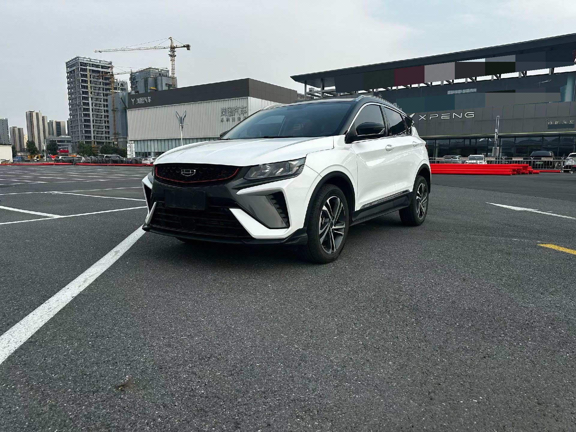 GEELY Coolray 2022 immagine di auto 