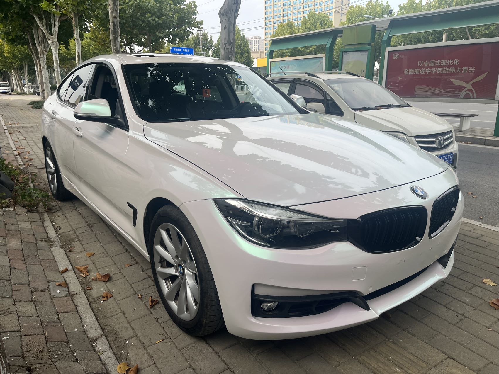 BMW 3 Series GT 2018 #2 BMW 3 Series GT 2018 صورة سيارة #2