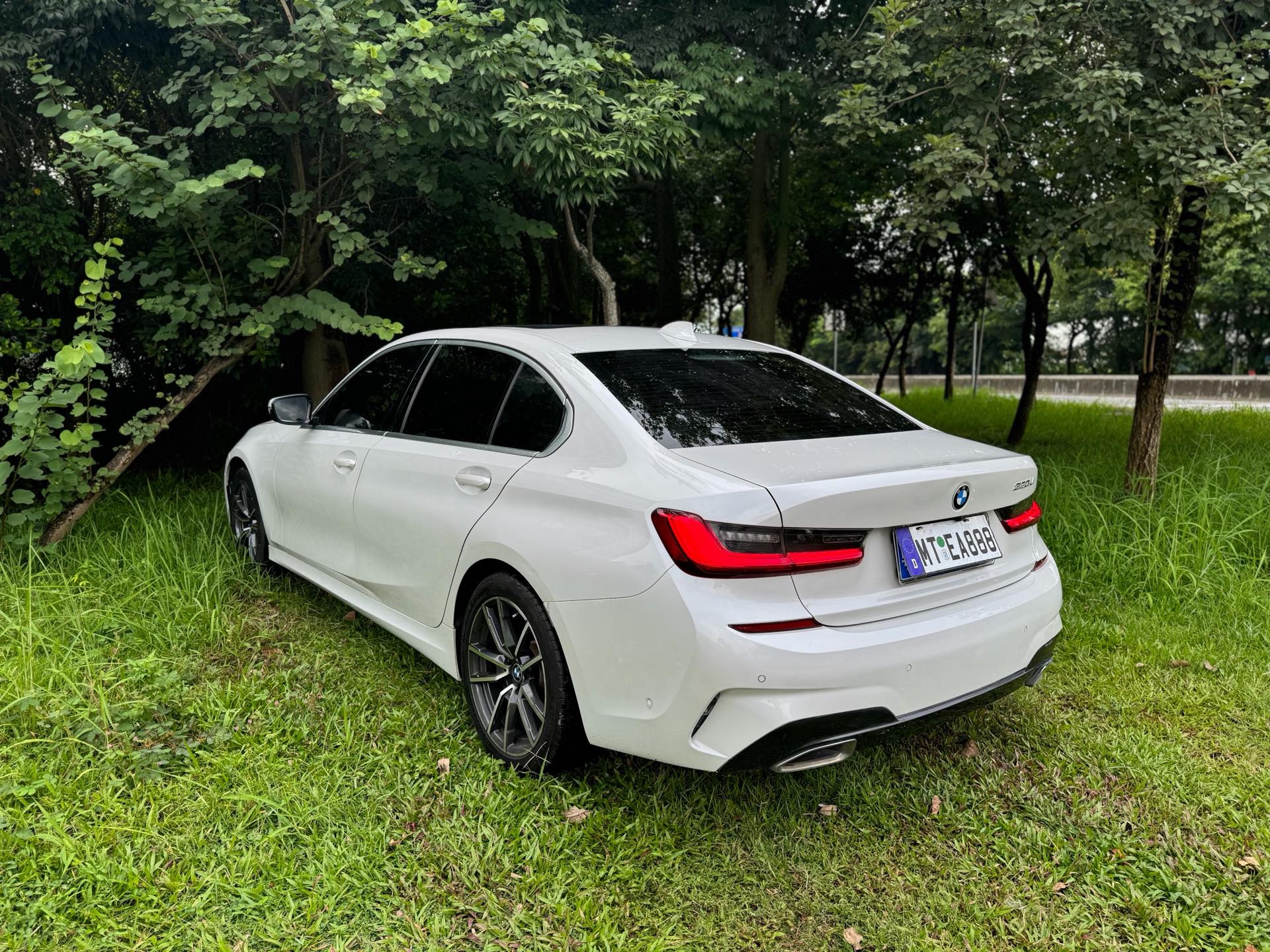 BMW 3 Series 2020 car image #4