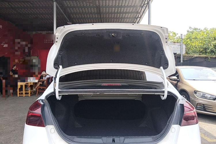 GEELY Emgrand 2020 #19 GEELY Emgrand 2020 car image #19