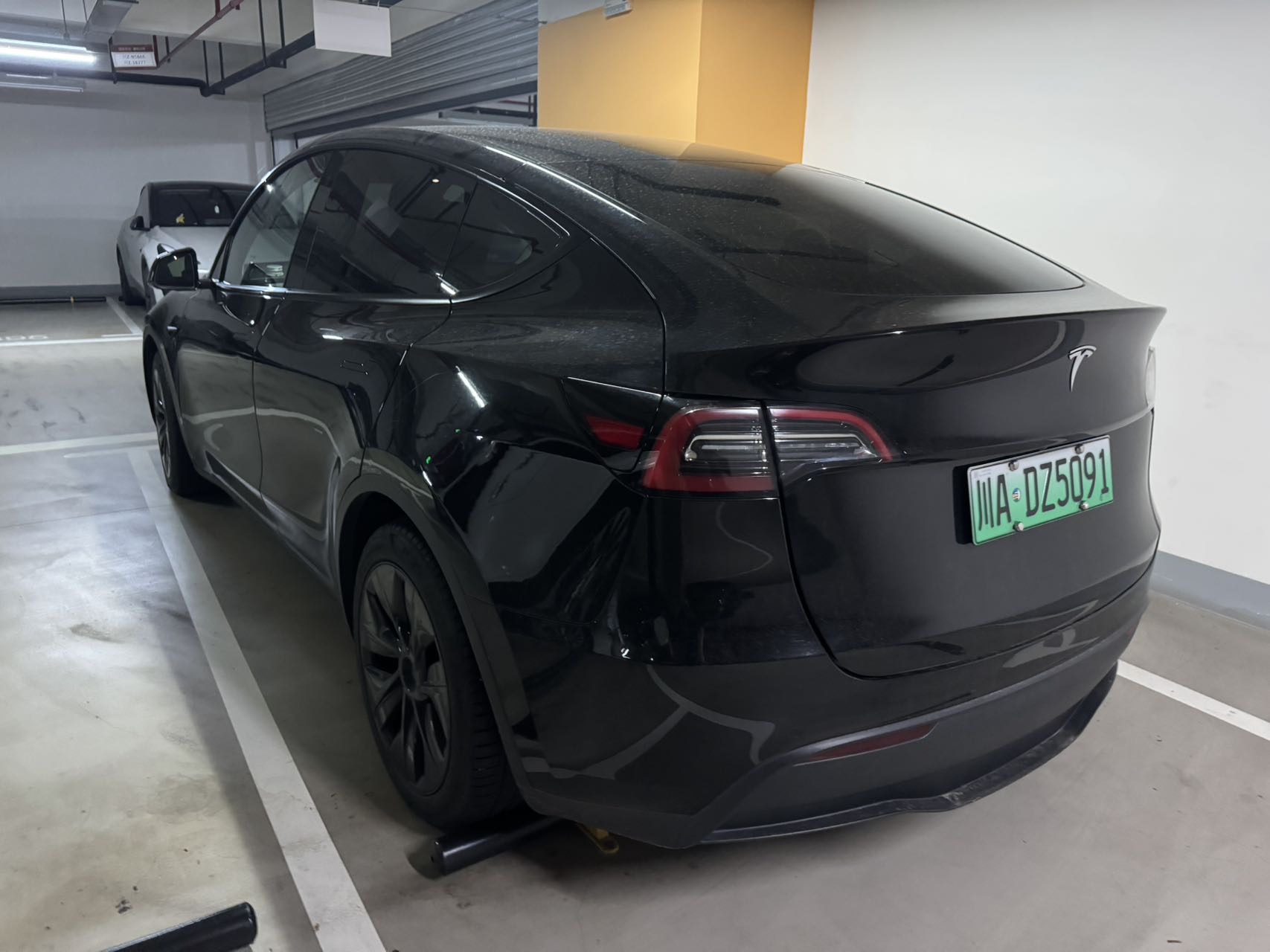 Tesla Model Y 2022 #2 Tesla Model Y 2022 изображение автомобиля #2