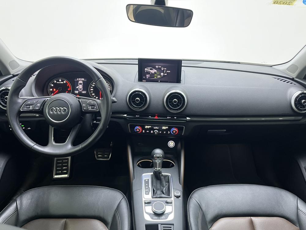 Audi A3 2018 car image #10