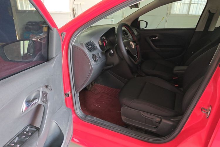 Volkswagen Polo 2019 #12 Volkswagen Polo 2019 car image #12