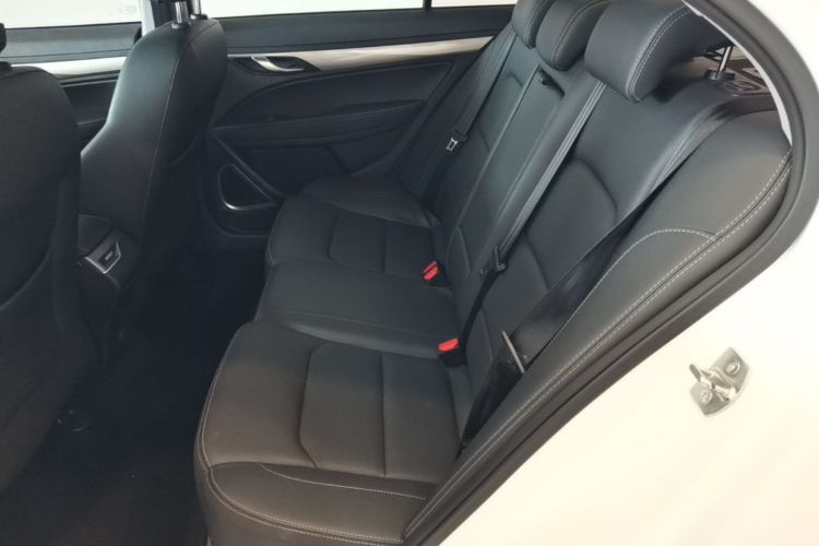 GEELY Emgrand 2020 #17 GEELY Emgrand 2020 car image #17