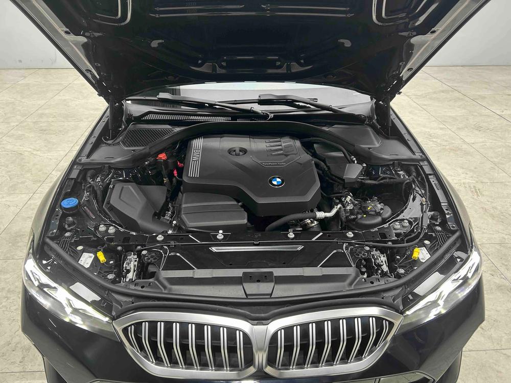 BMW 3 Series 2023 #6 BMW 3 Series 2023 car image #6