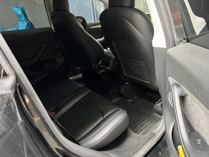 Tesla Model Y 2022 car image #3