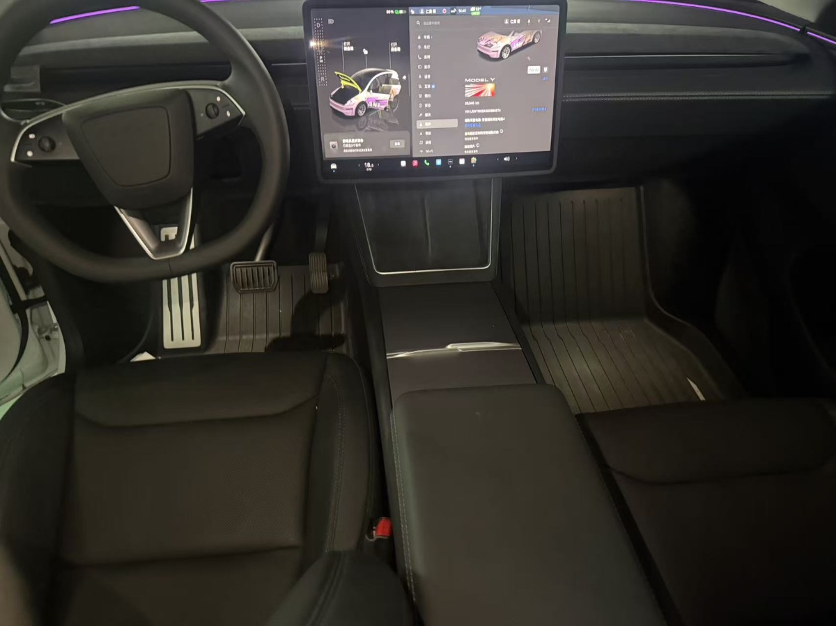 Tesla Model Y 2025 #7 Tesla Model Y 2025 car image #7