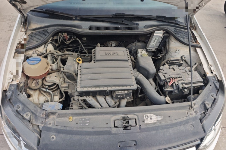 Volkswagen Polo 2015 car image #22