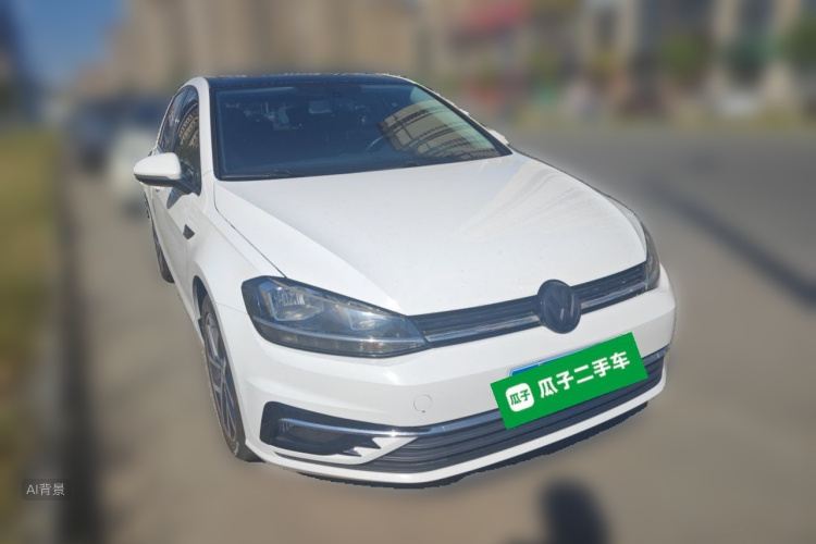 Volkswagen Golf 2021 car image #4