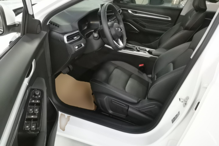 GEELY Emgrand 2024 #16 GEELY Emgrand 2024 car image #16