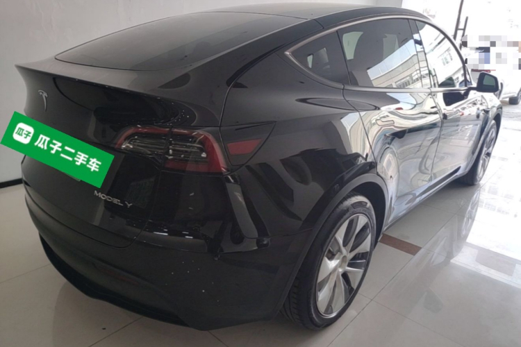 Tesla Model Y 2022 #7 Tesla Model Y 2022 car image #7