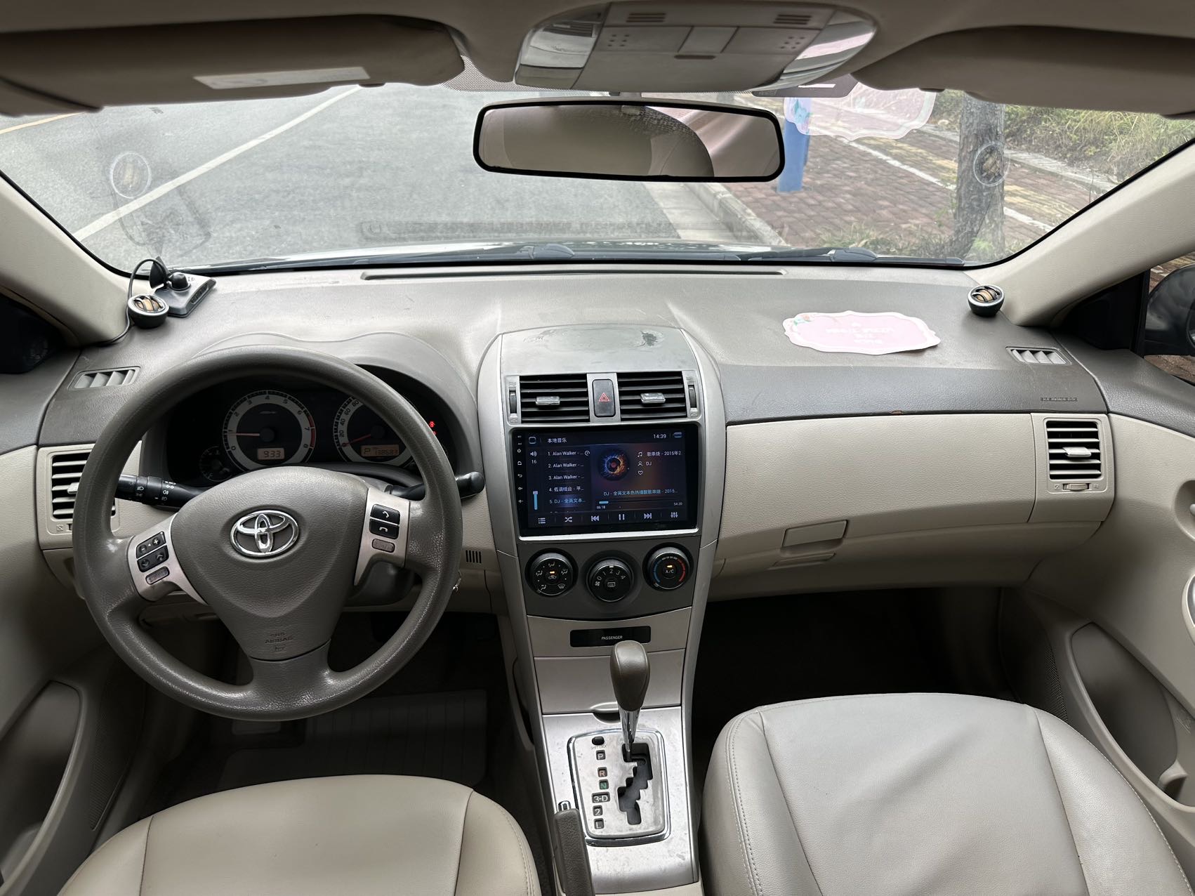 Toyota Corolla 2009 изображение автомобиля #8