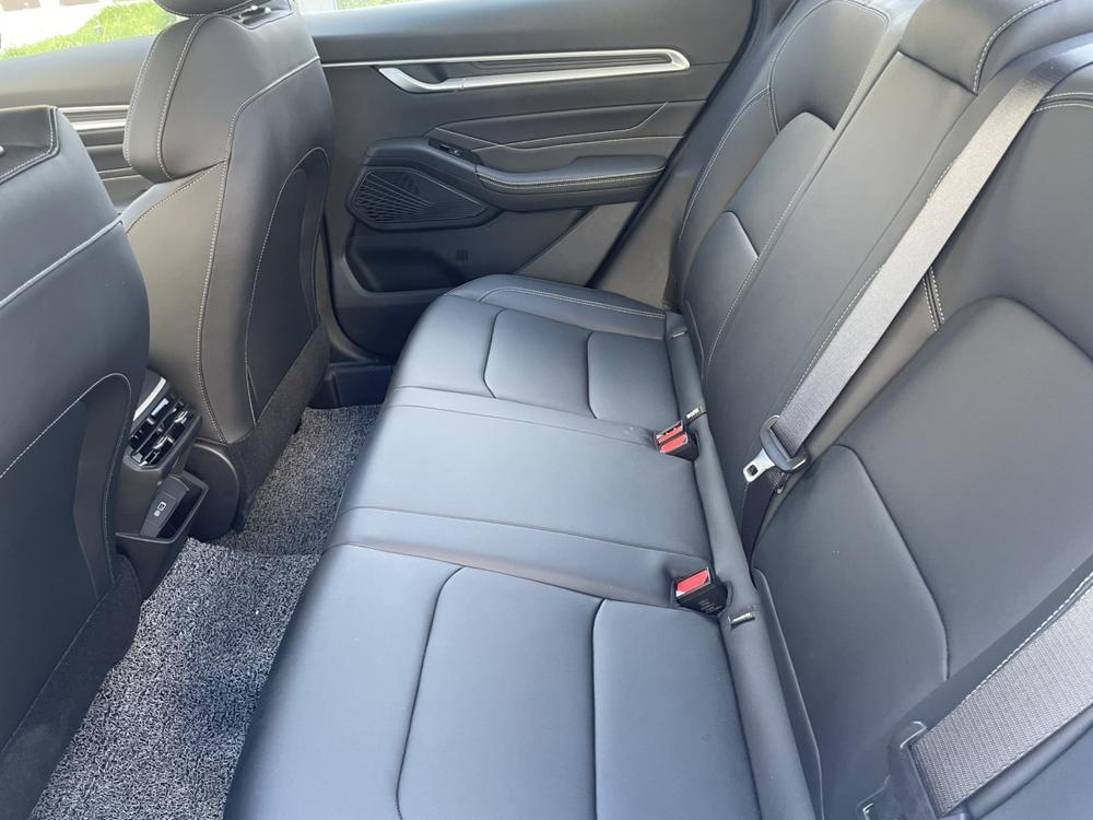 GEELY Emgrand 2025 car image #13
