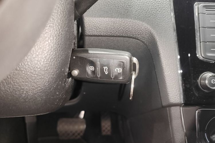 Volkswagen Santana 2018 #9 Volkswagen Santana 2018 car image #9