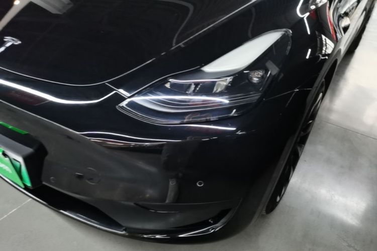 Tesla Model Y 2022 car image #23