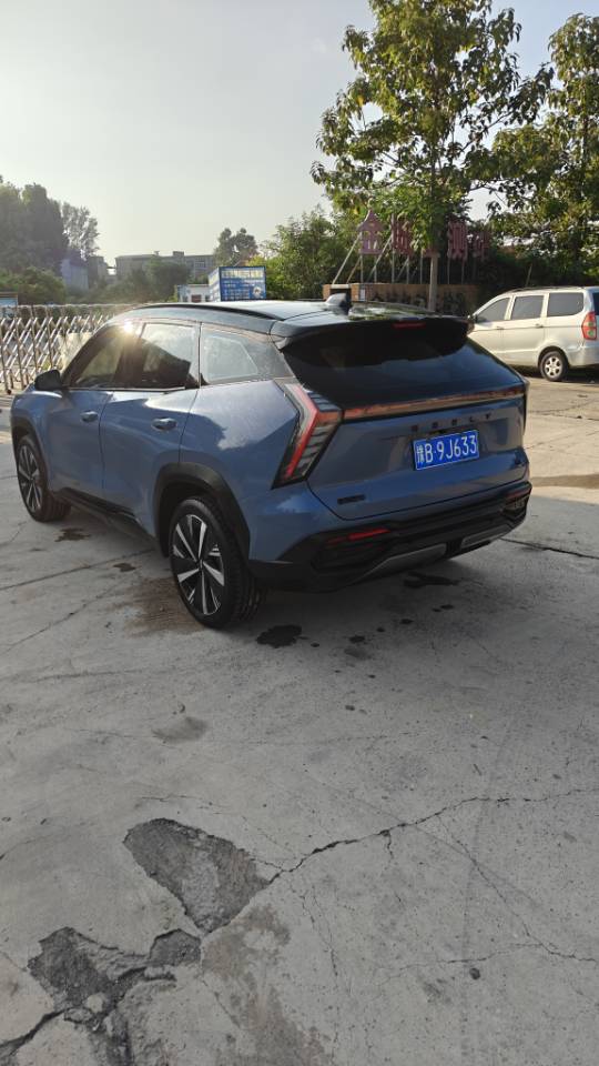 GEELY Boyue L 2022 car image #9