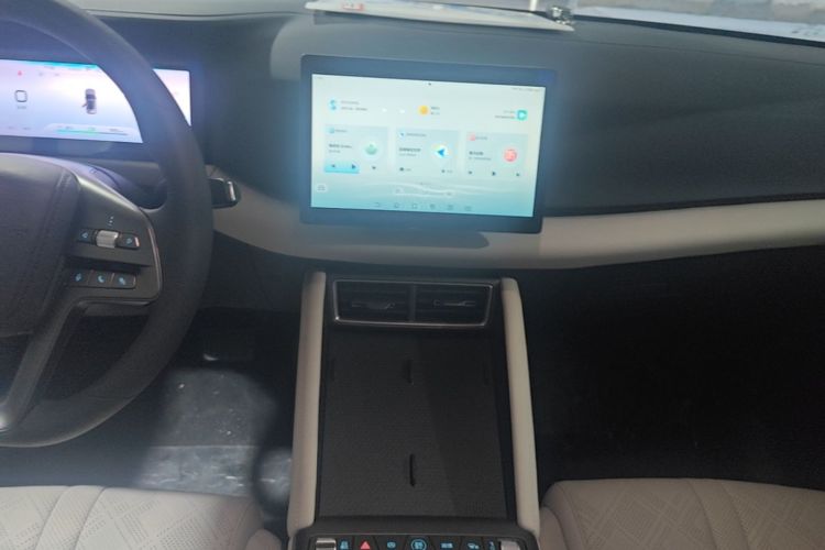 BYD YuanUP 2025 #13 BYD YuanUP 2025 imagen de coche #13