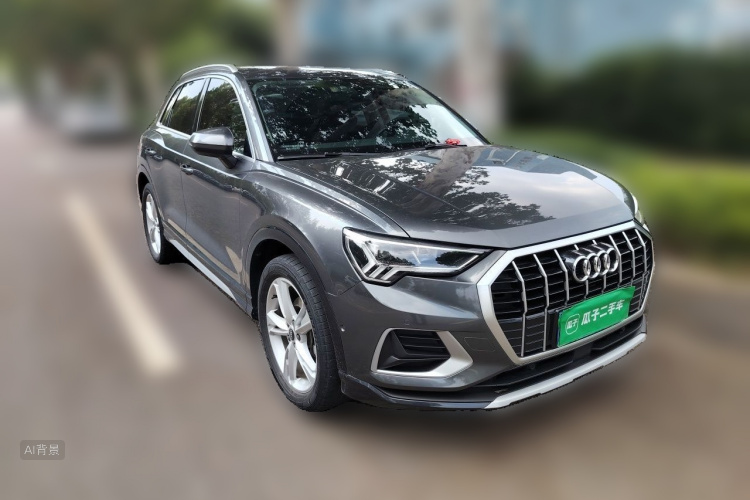 Audi Q3 2021 car image #4