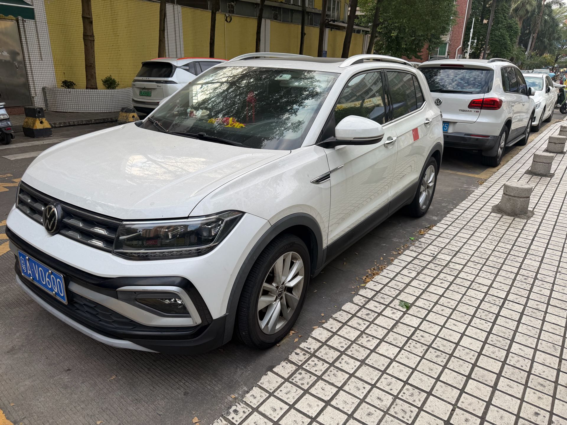 Volkswagen T-Cross 2021 #8 Volkswagen T-Cross 2021 صورة سيارة #8
