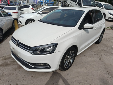 Volkswagen Polo 2017 Volkswagen Polo 2017 car image