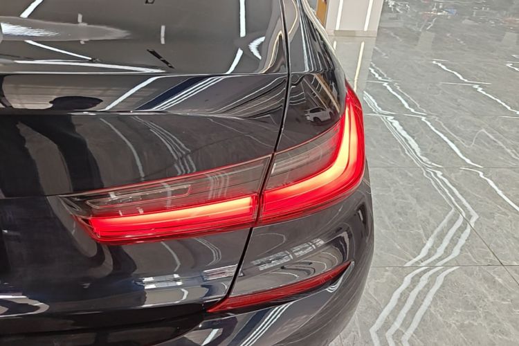 BMW 3 Series 2020 #8 BMW 3 Series 2020 car image #8