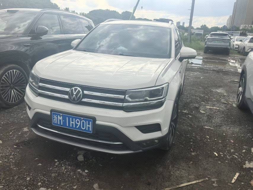 2022 immagine di auto 