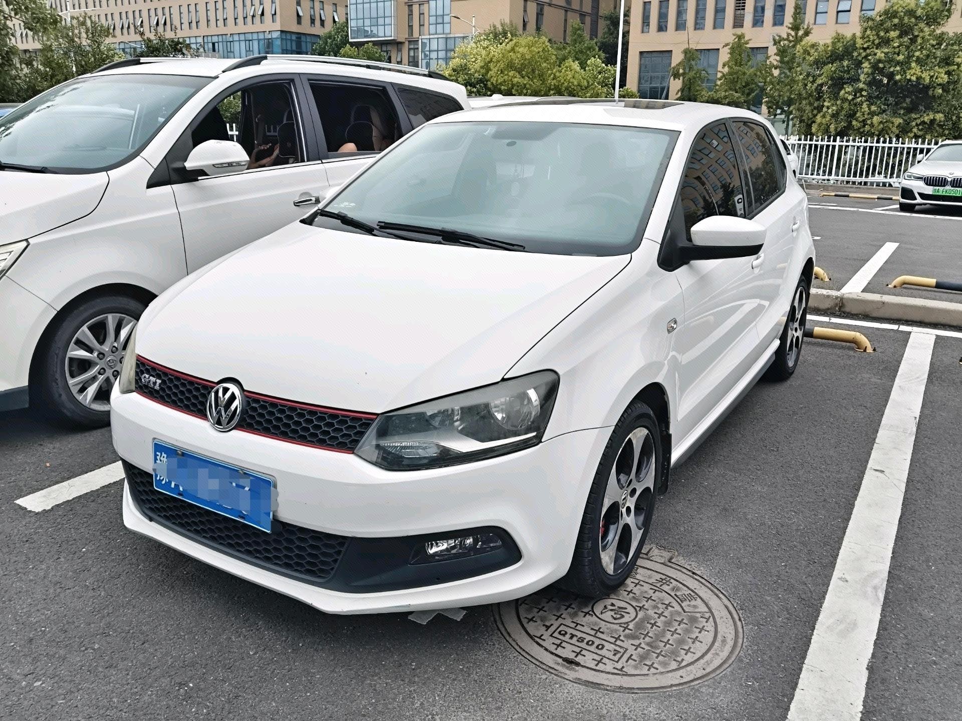 2013 2013 car image