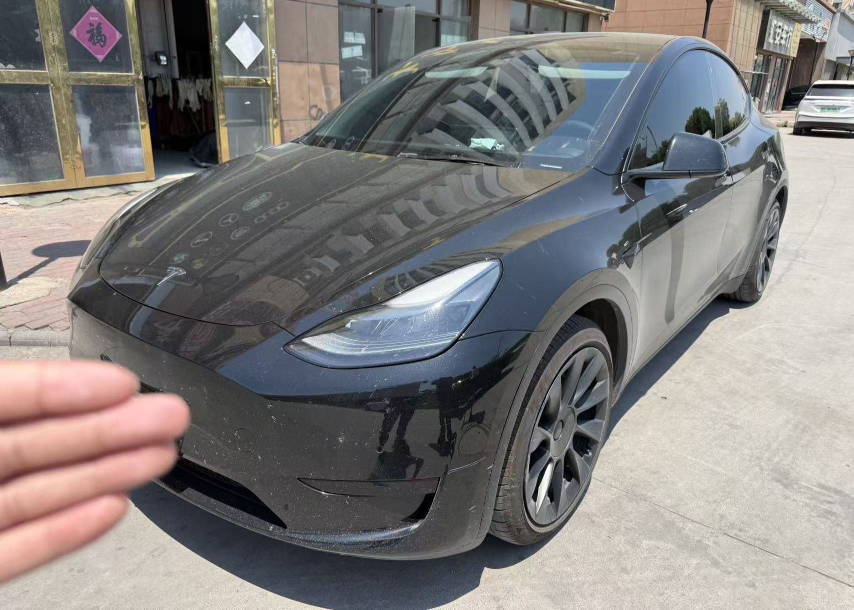 Tesla Model Y 2022 Tesla Model Y 2022 car image
