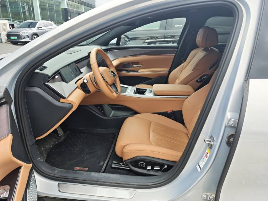 BYD HanL 2025 immagine di auto #3