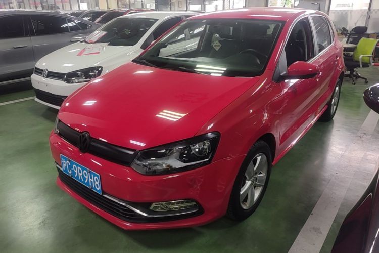 Volkswagen Polo 2017 car image #2