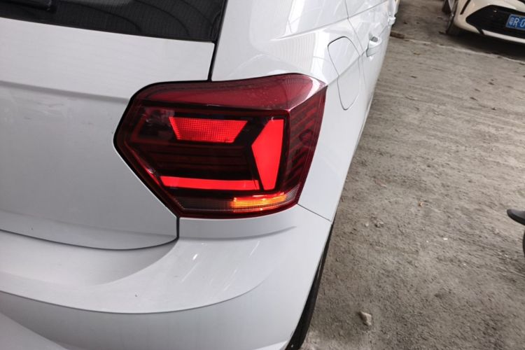 Volkswagen Polo 2023 car image #8