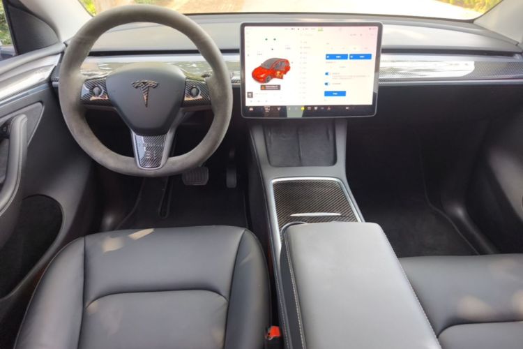 Tesla Model Y 2021 #10 Tesla Model Y 2021 car image #10