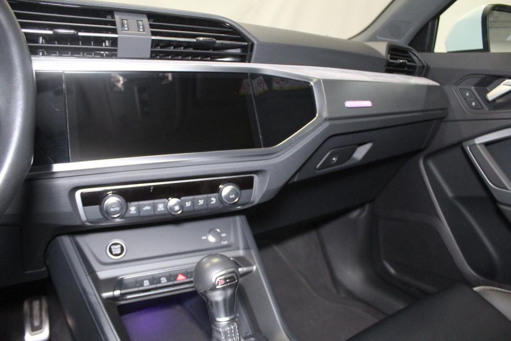Audi Q3 2024 imagem de carro #9