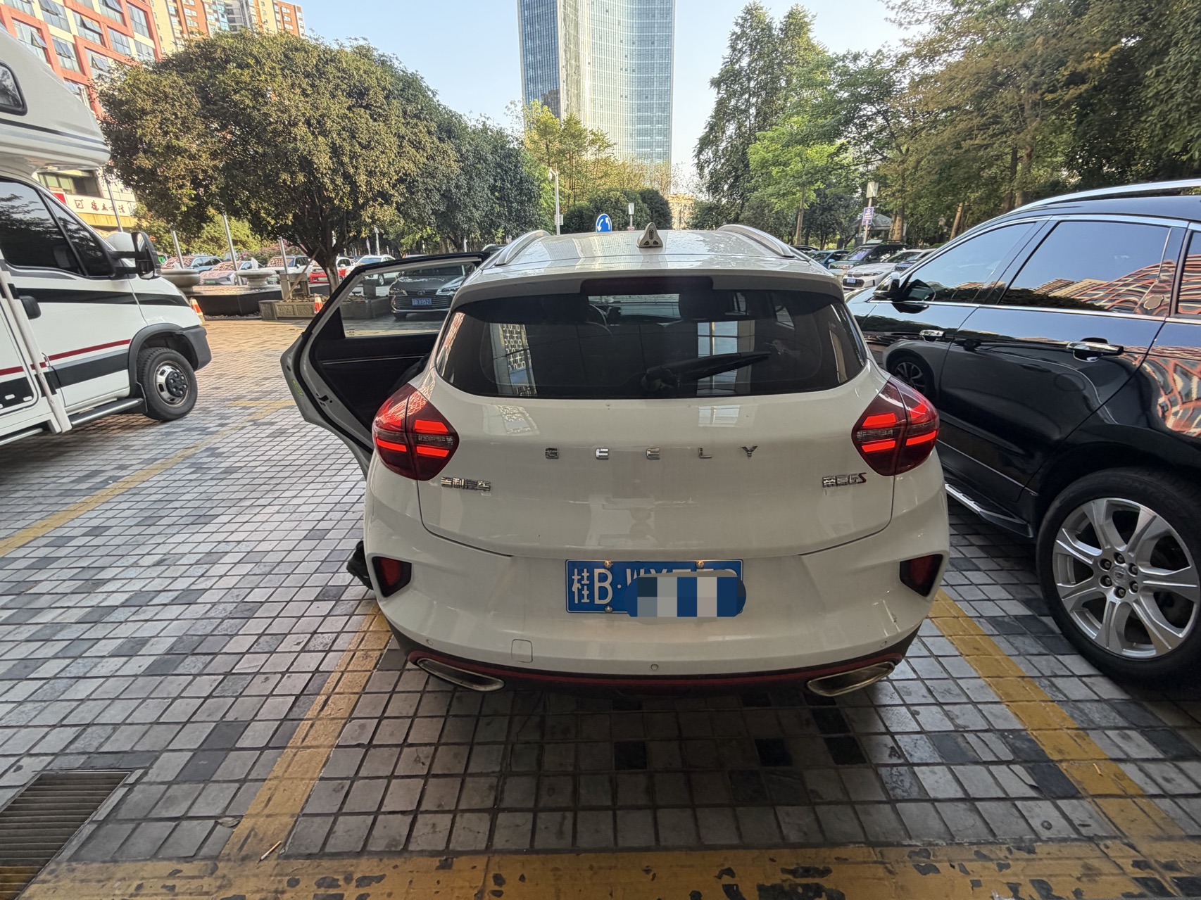 GEELY Emgrand GS 2020 car image #8