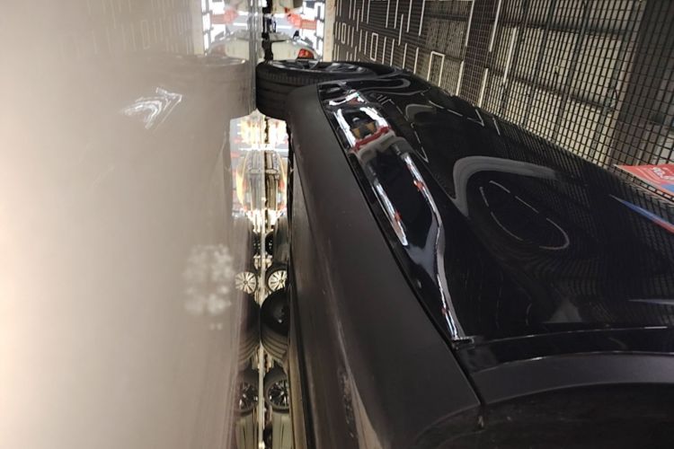 Tesla Model Y 2022 car image #26