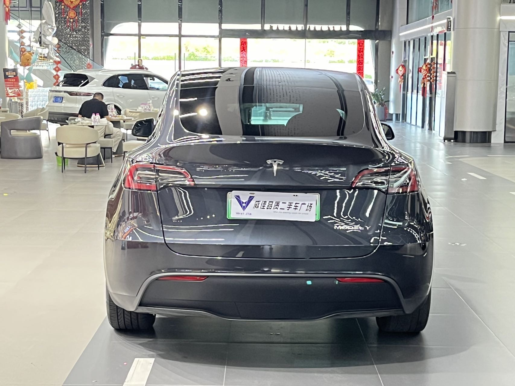 Tesla Model Y 2024 car image #8