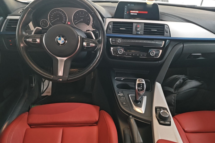 BMW 3 Series 2019 #10 BMW 3 Series 2019 car image #10