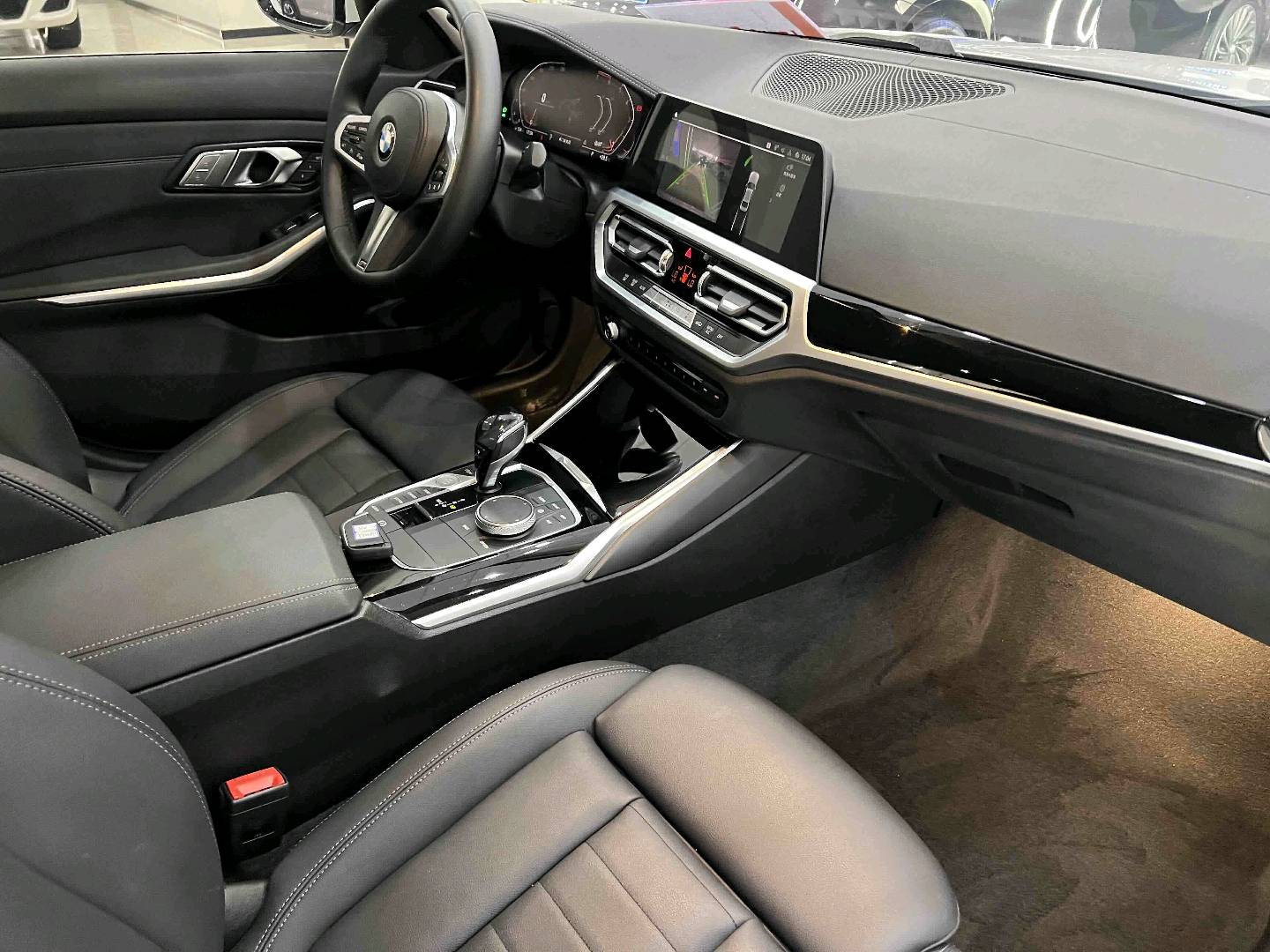 BMW 3 Series 2020 #6 BMW 3 Series 2020 car image #6