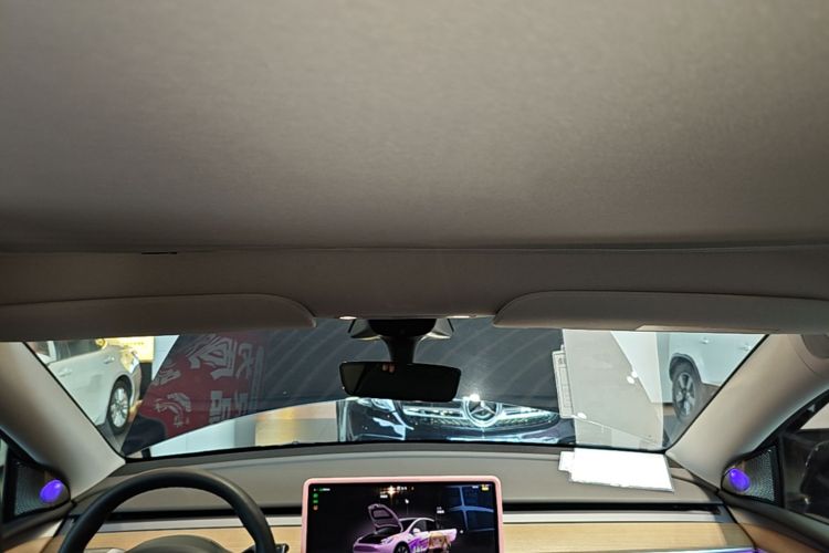 Tesla Model Y 2022 #20 Tesla Model Y 2022 car image #20