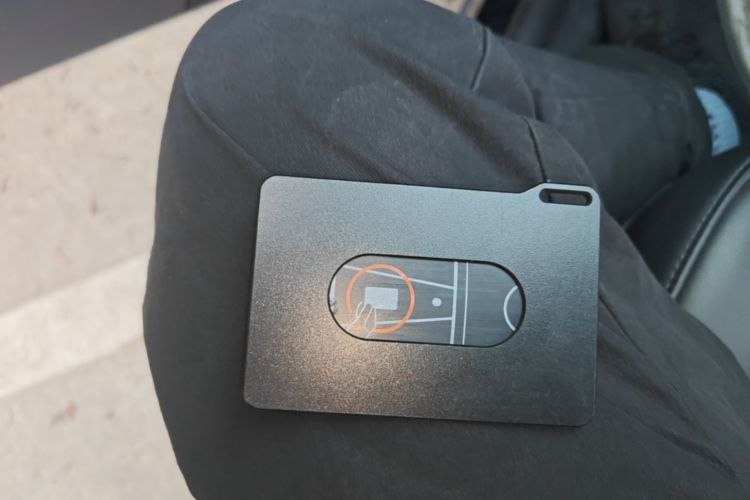 Tesla Model Y 2021 car image #11