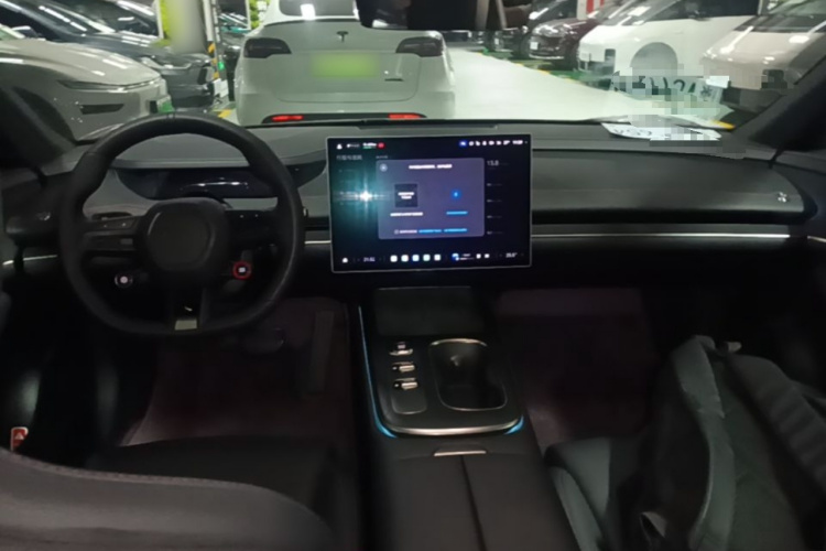 MI SU7 2025 car image #10