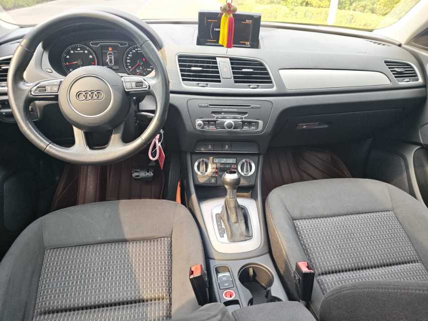 Audi Q3 2015 imagem de carro #8
