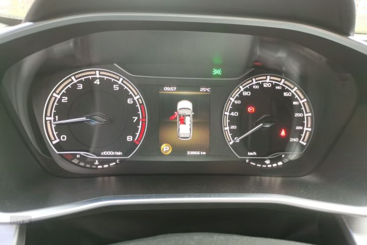 GEELY Coolray 2022 immagine di auto #13