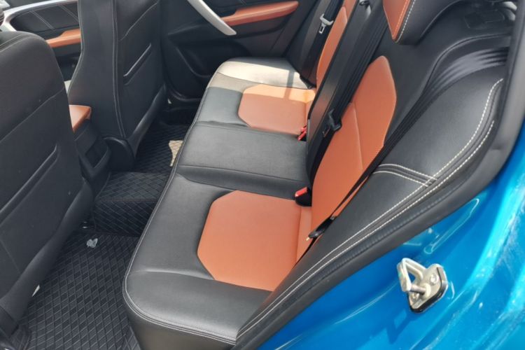 GEELY Emgrand 2016 car image #17